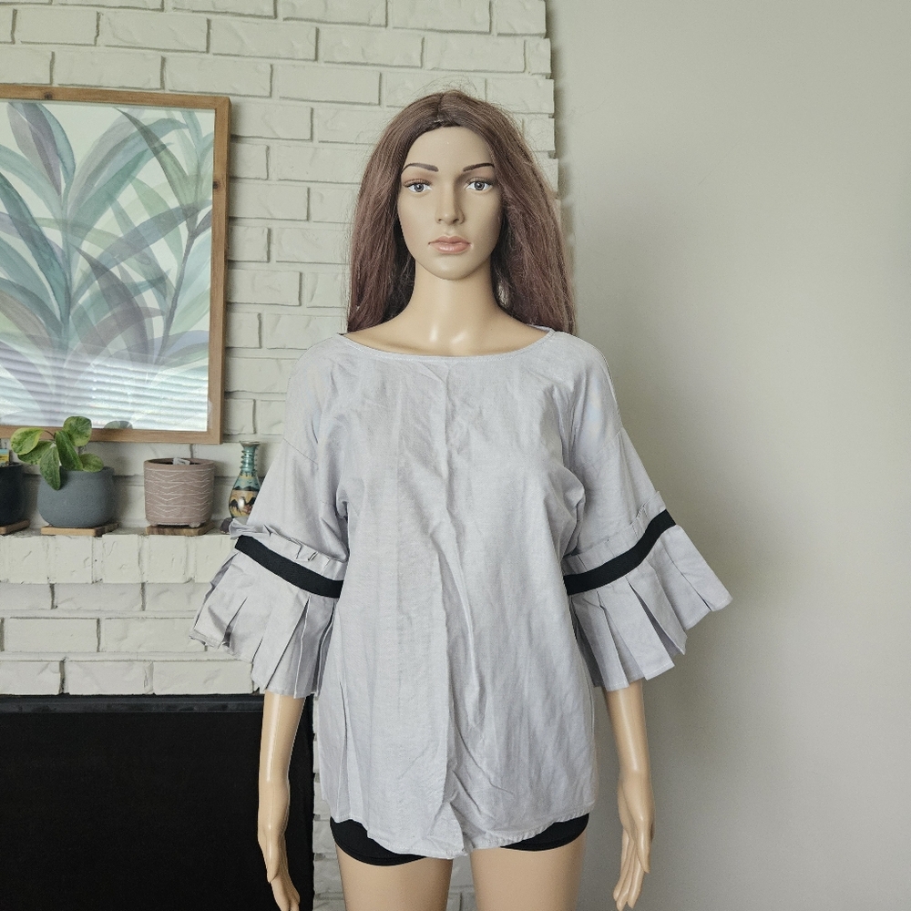 Chepe Italy Cotton Top Women's Gray Ruffle Half Sleeve